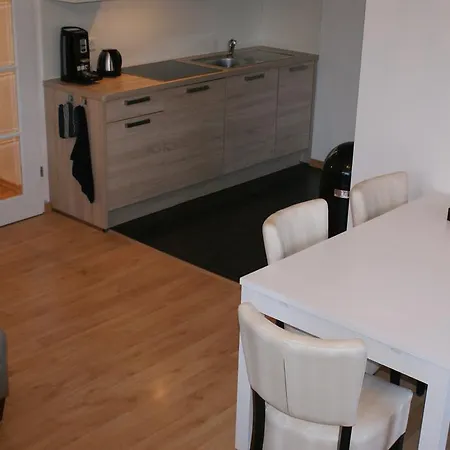 アパート Ferienwohnung Cedric ヴィンターベルク