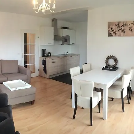 Ferienwohnung Cedric アパート